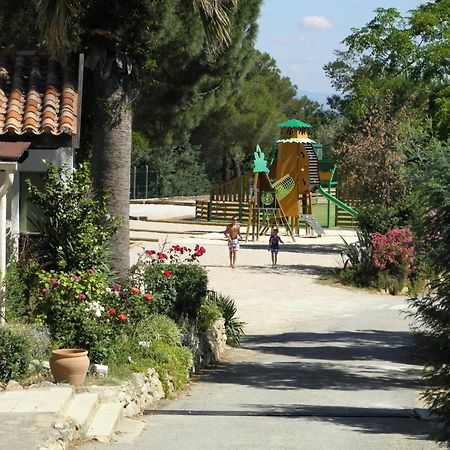 Camping des Alberes Laroque-des-Albères Exterior foto